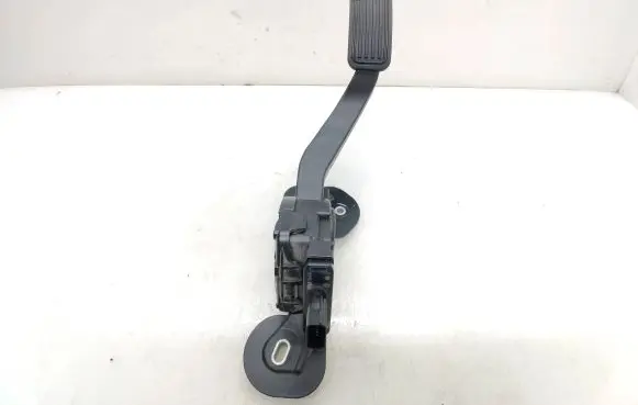 Mazda 6 Accelerator throttle pedal 9M819F836AA GS1D41600 6PV93337000