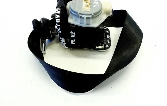 Skoda Octavia Mk3 (5E) Front seatbelt 3066322