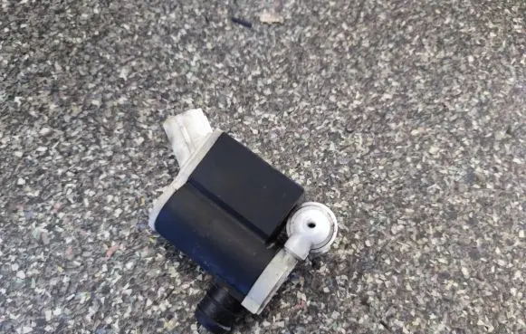 KIA Ceed Windscreen/windshield washer pump