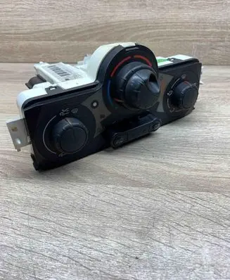 Renault Megane II Climate control unit 69420001 2C9755