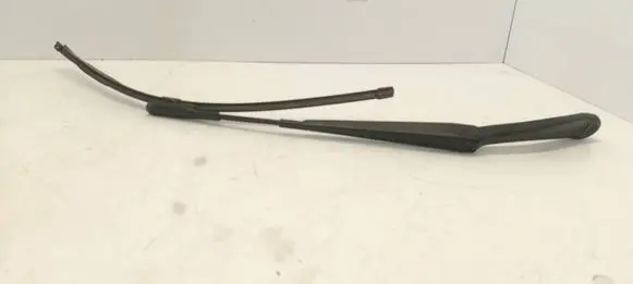 Mercedes-Benz GLA W156 X156 Front wiper blade arm A1768200044