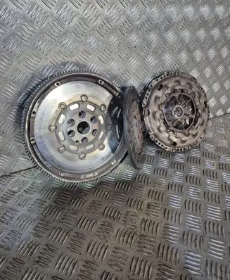 Volkswagen Transporter - Caravelle T5 Clutch set kit 415025010 323064110 123046610