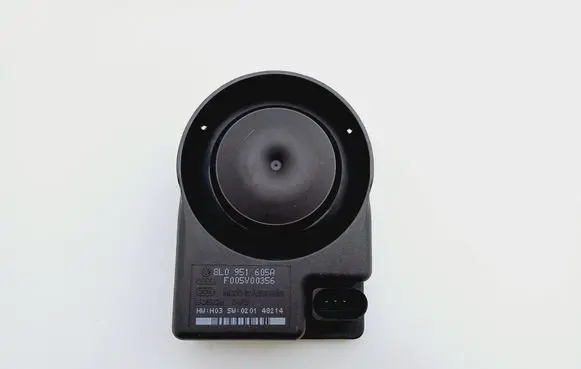 Audi A4 S4 B6 8E 8H Alarm system siren 8L0951605A