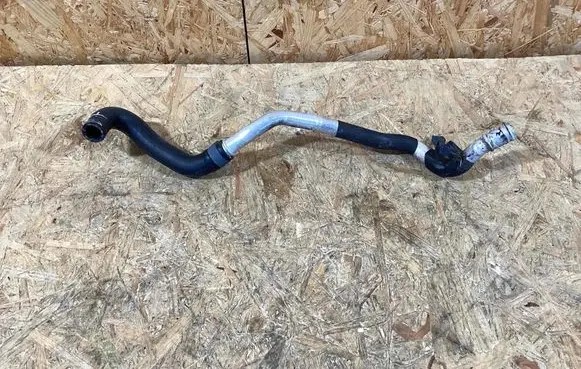 Engine coolant pipe/hose