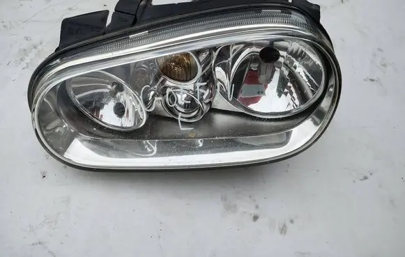 Volkswagen Golf IV Headlight/headlamp