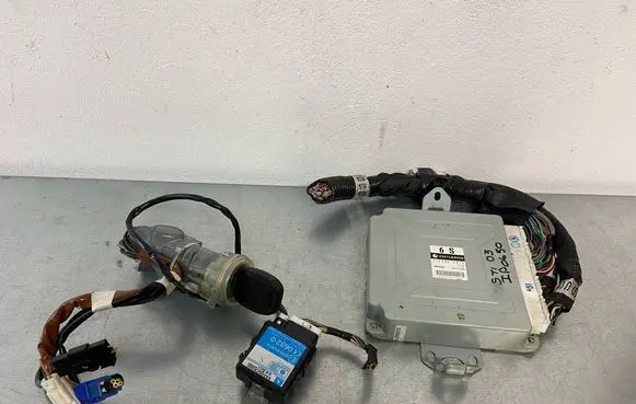 Engine ECU kit and lock set