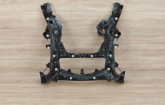 BMW X6 G06 Engine mounting bracket 6884852
