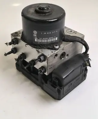 Audi A4 S4 B5 8D ABS Pump 10094603203 1J0907379 10020400424