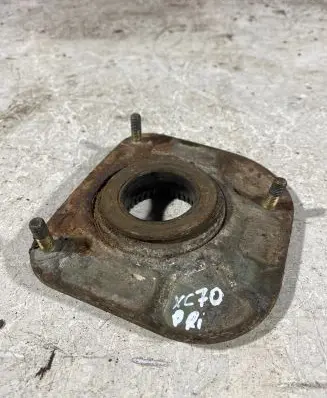 Volvo XC70 Coil spring mount 