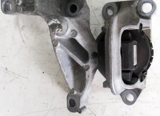 Renault Scenic III - Grand scenic III Engine mount vacuum valve 