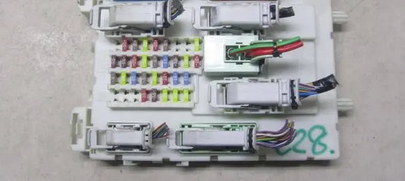 Ford Kuga II Fuse box set DV6T-14A073-FN