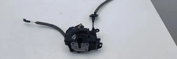 Renault Clio V Rear door lock 825039554R 40739134
