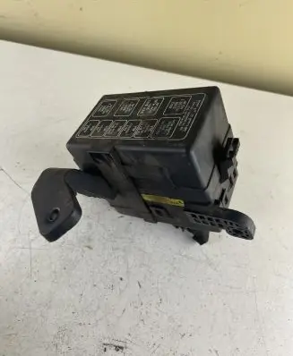 Hyundai Santa Fe Fuse module N91425