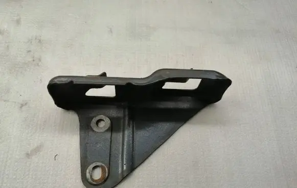 Toyota Avensis T250 Headlight/headlamp mounting bracket 5208105010