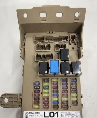 Subaru Outback (BS) Fuse box set 82201AL01C