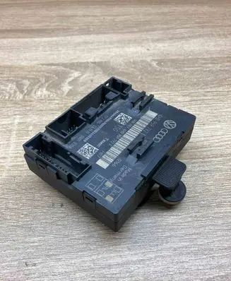 Volkswagen Touareg II Door control unit/module 4H0959792F