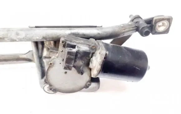 Ford Mondeo MK II Wiper motor 93bb17b571