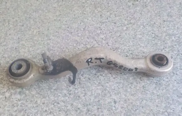 Lexus GS 250 350 300H 450H Rear control arm 65566556