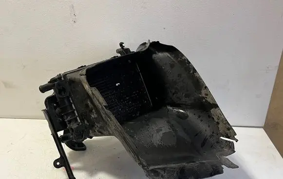 Audi Q7 4M Optional radiator 4M0121212D