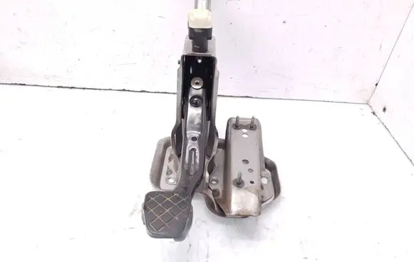 Volkswagen Fox Brake pedal 6Q1721130A