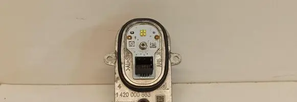 Volkswagen Tiguan LED ballast control module 14200000863