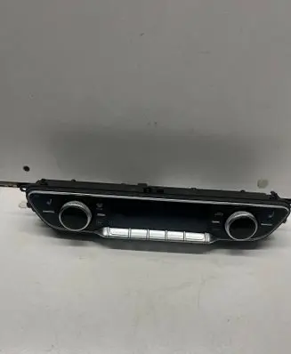Audi A4 S4 B9 Climate control unit 8W0820043T