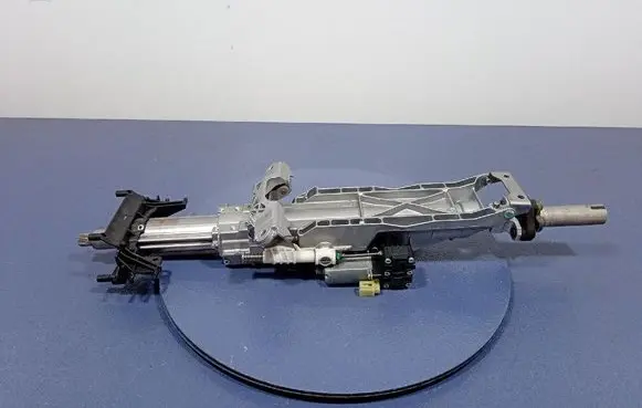BMW X6 M Steering wheel axle