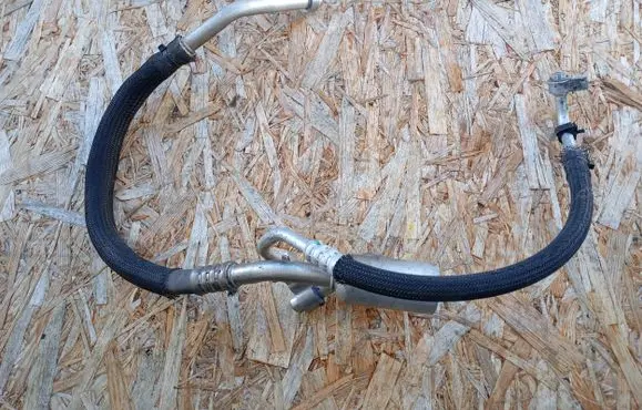 Fiat Freemont Air conditioning (A/C) pipe/hose 68081031AC