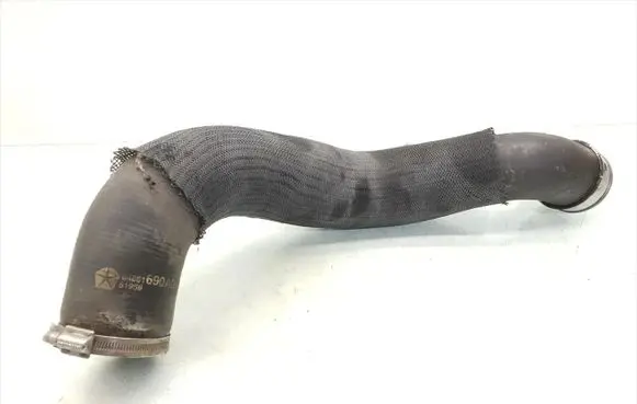 Chrysler 300 - 300C Intercooler hose/pipe 04861690AD