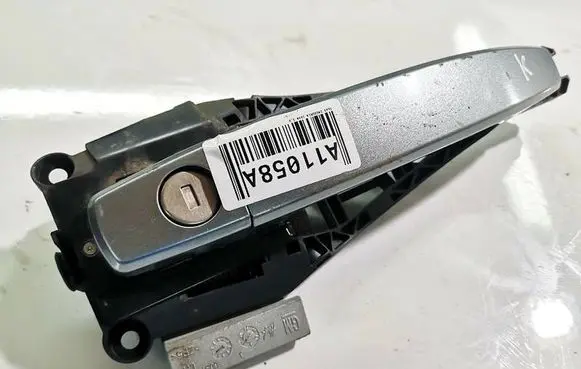 Opel Insignia A Front door exterior handle 