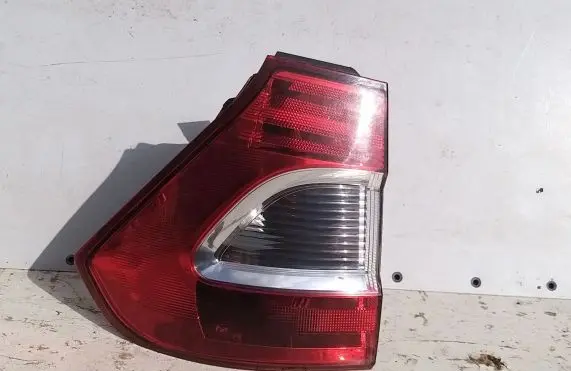 Ford Galaxy Rear/tail lights 177010-11