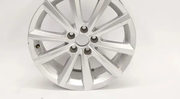 Volkswagen Polo VI R16 alloy rim 
