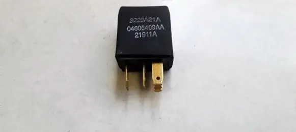 Chrysler 300M Other relay 3229A21A 04606409AA