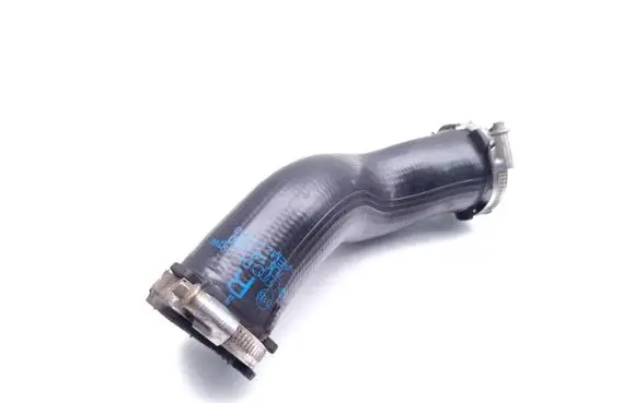 Audi Q7 4L Intercooler hose/pipe 7L8145980
