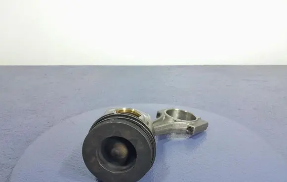 Piston