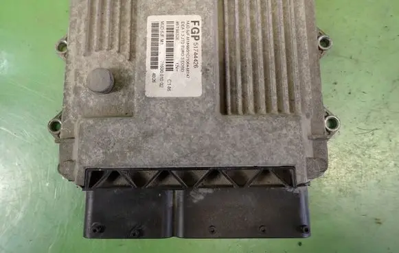 Fiat Idea Engine control unit/module ECU 51744426MJD6JF.M1