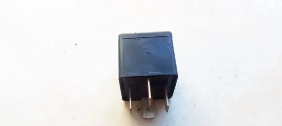 Chevrolet Captiva Other relay V23134B52C642