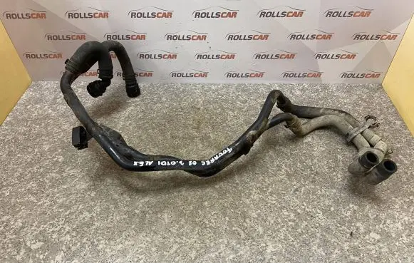 Volkswagen Touareg I Engine coolant pipe/hose
