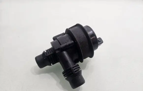 BMW X5 E70 Electric auxiliary coolant/water pump 4245221