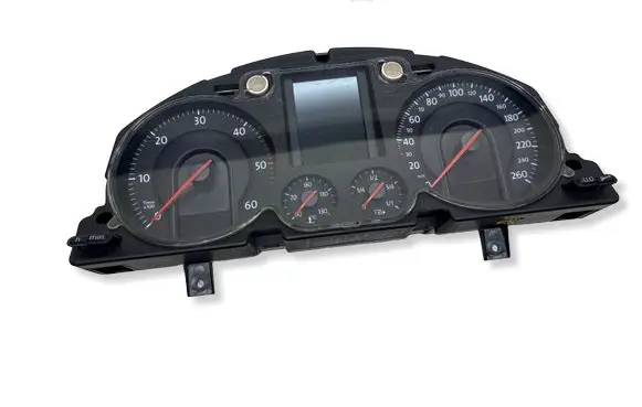 Volkswagen PASSAT B6 Speedometer (instrument cluster) 