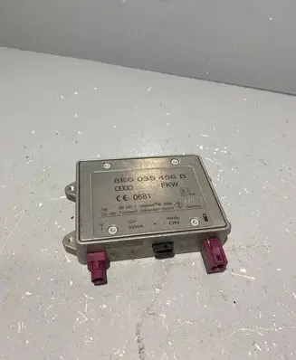 Audi A6 S6 C6 4F Antenna control unit 8E0035456B 09103112