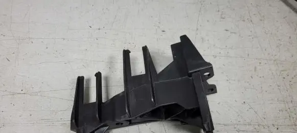Audi A6 C7 Radiator mount bracket 4G0805202B