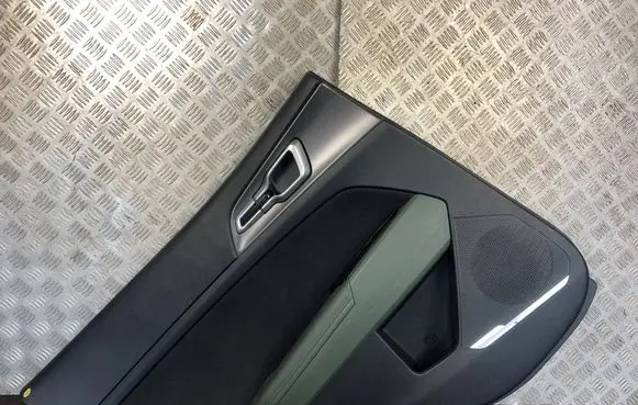 KIA Sportage Rear door card panel trim 83370R2000WK 83370R2000 83301R2270B82
