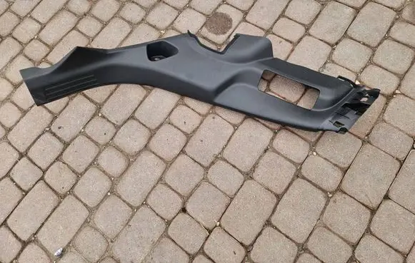Opel Mokka B (C) pillar trim 9834919780