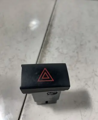 Hyundai Santa Fe Hazard light switch 70427C