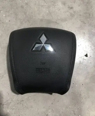 Steering wheel airbag