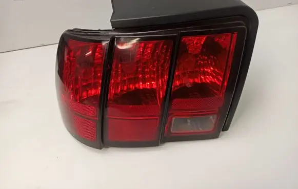 Ford Mustang IV Rear/tail lights XR3313B505