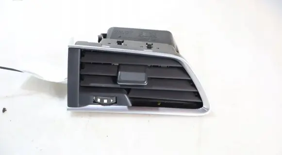 Peugeot 508 Dashboard side air vent grill/cover trim