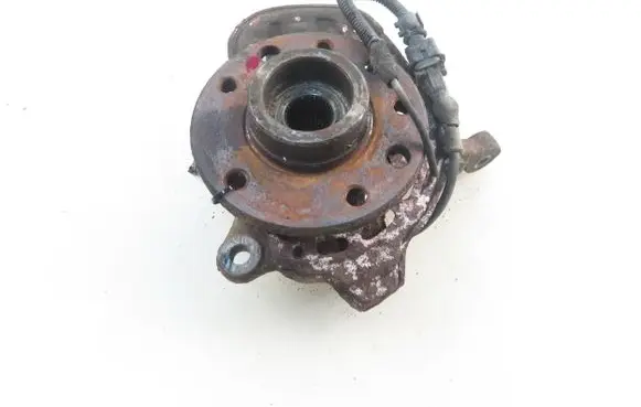 Opel Meriva A Front wheel hub spindle knuckle 13116029