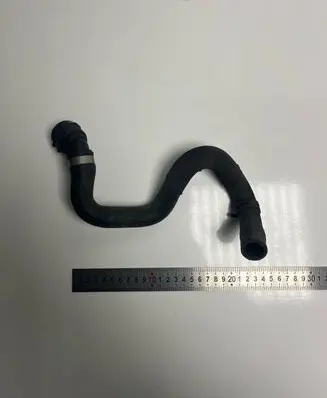 BMW 5 GT F07 Engine coolant pipe/hose 154768